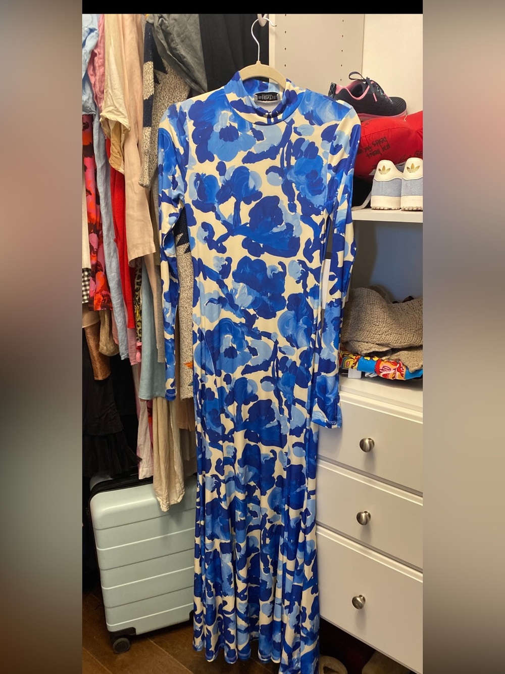 Essential Antwerp blue floral
